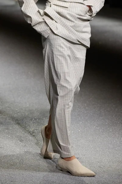 Look 26